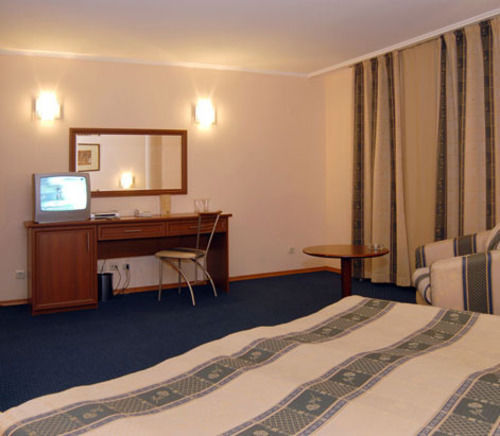 Hotel Luxor Burgas Stad Buitenkant foto